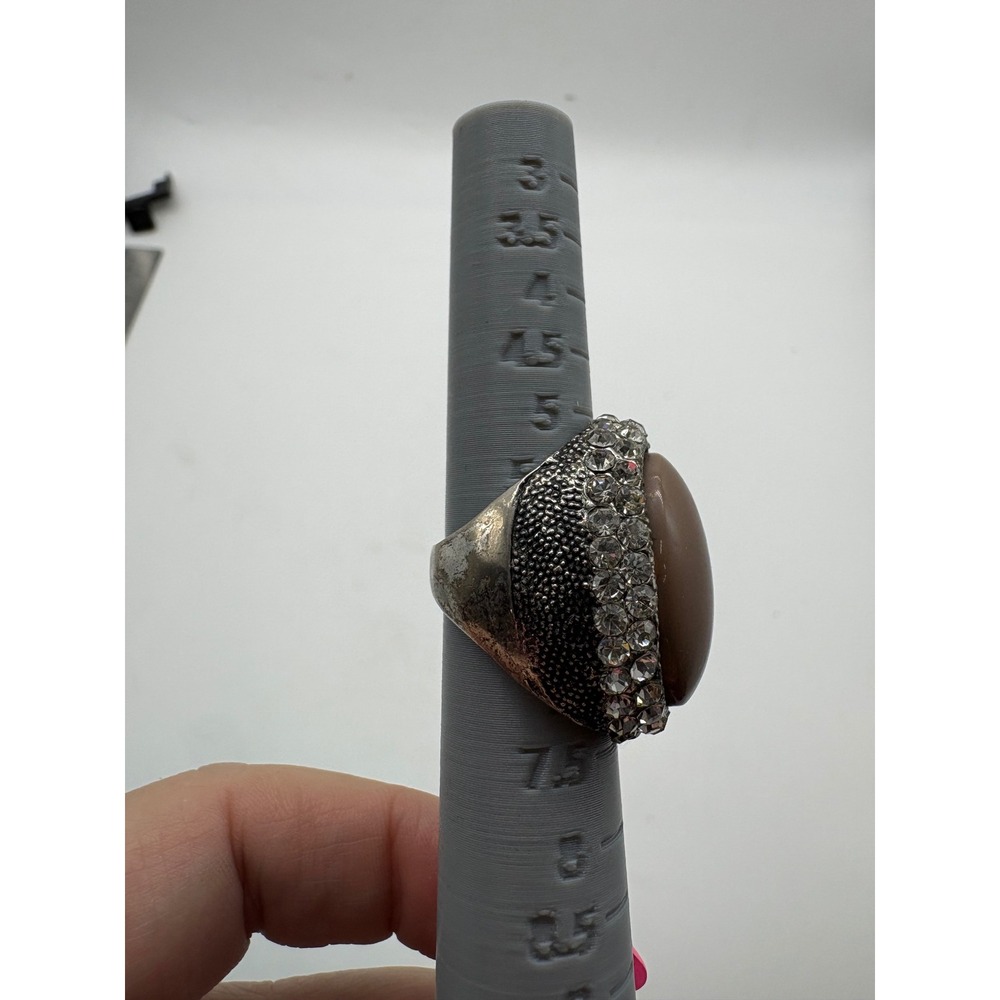 Vtg Silver Tone Taupe‎ Oval Cabochon Rhinestone Halo Statement Ring 6.25 - Picture 2 of 8